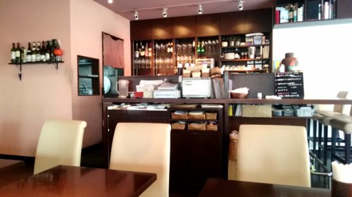 アラパンス・店内カウンター